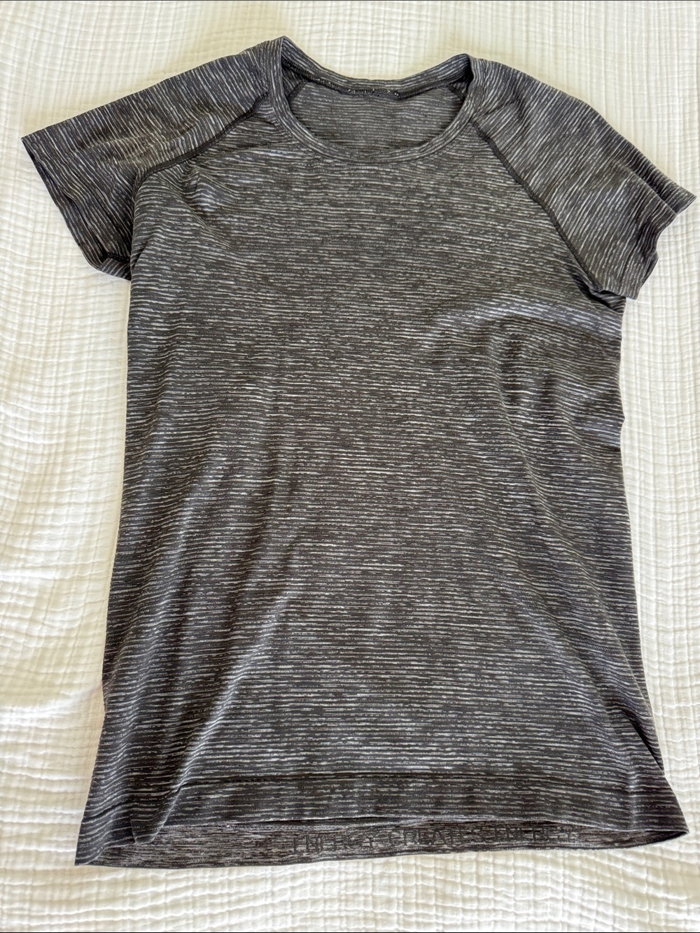 lululemon athletica Short-Sleeve Heathered Tee in Charcoal Gray